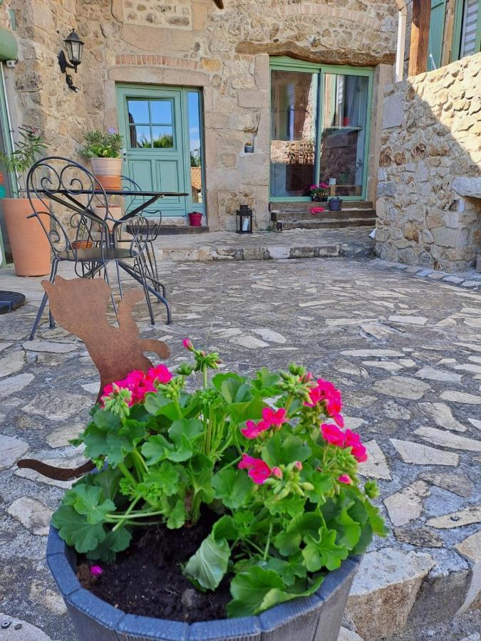 Domaine Saint Claude - Gite , Chambres D'Hotes & Hebergement Insolite Malleval Exterior photo
